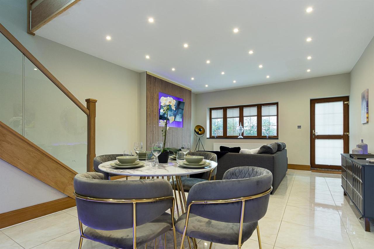 Boutique Green Acre Views Slough Exterior foto